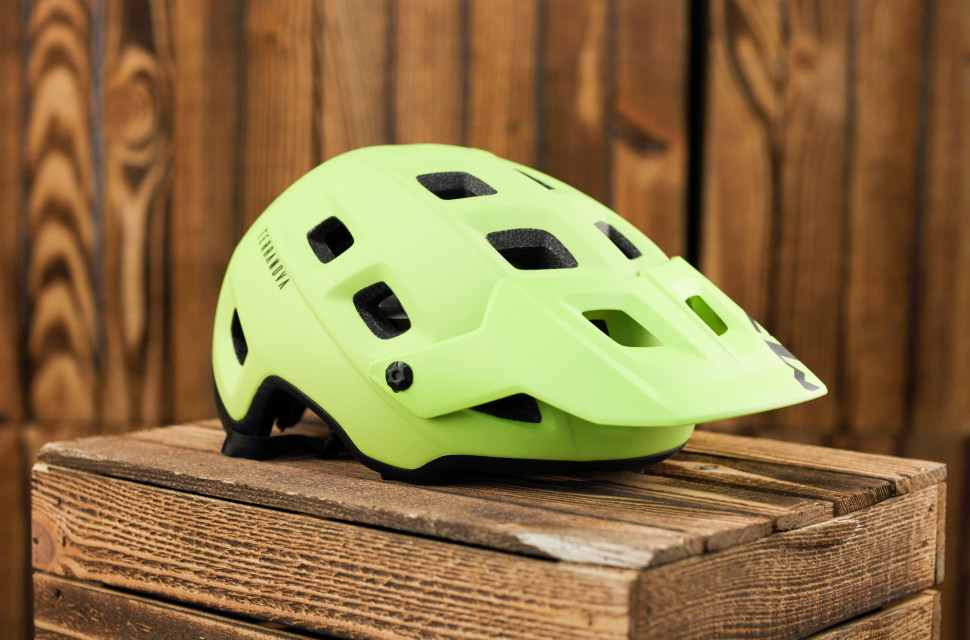 Met terranova helmet online review